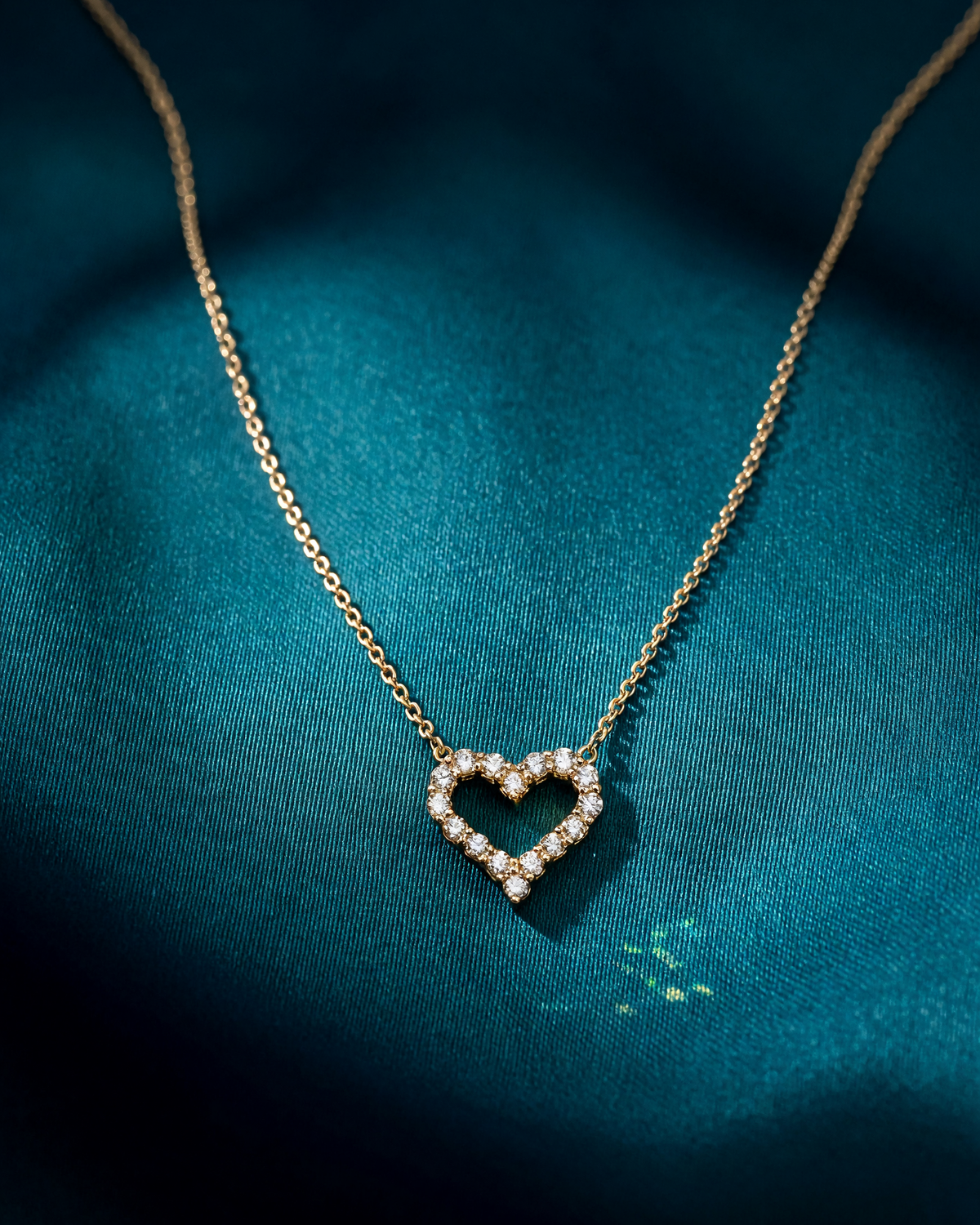 14K Yellow Gold Diamond Heart Pendant - 0.70ctw Round Brilliant