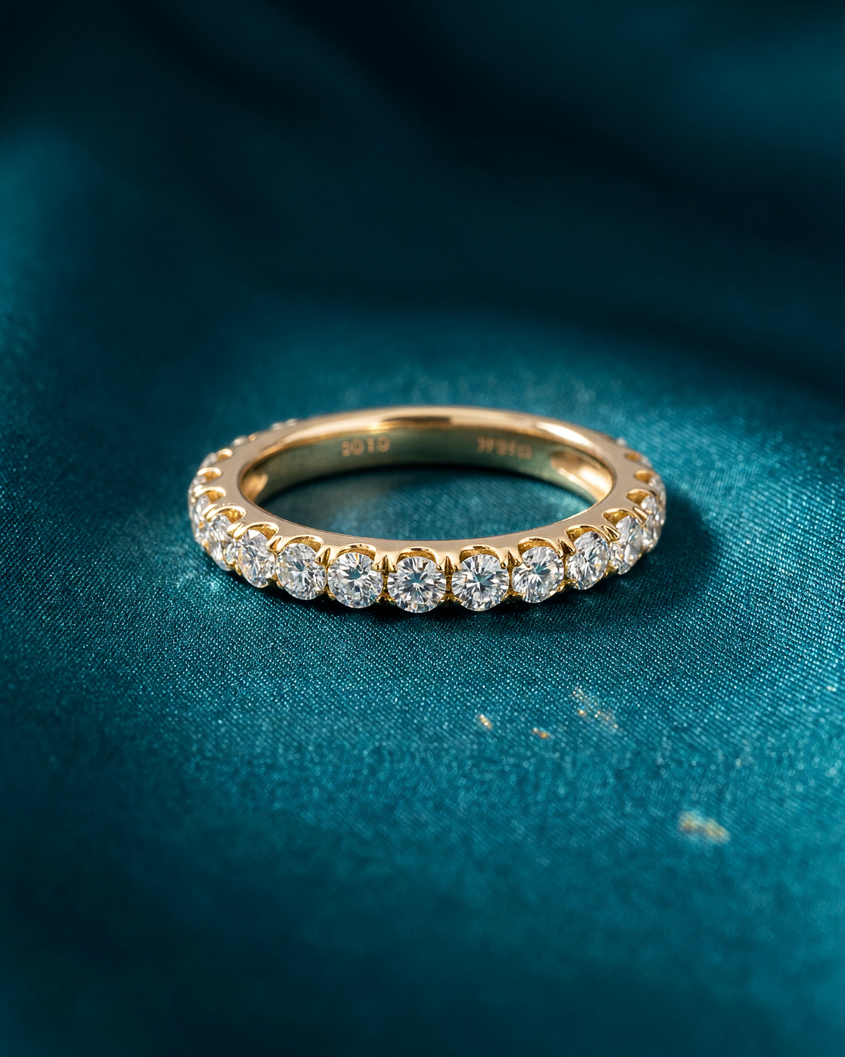 18K Yellow Gold Diamond Wedding Band - 1.98ctw Round Brilliant