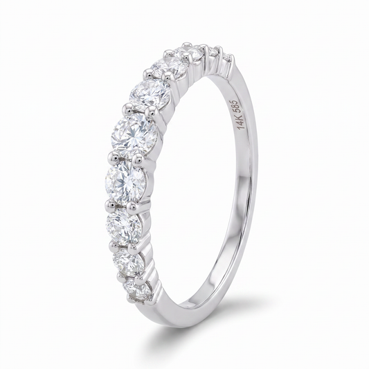 14K White Gold Graduated Diamond Wedding Band - 0.64ctw