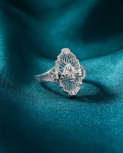 14K White Gold Antique Filigree Diamond Solitaire Ring