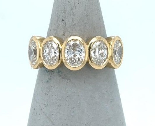 18K Yellow Gold Diamond Anniversary Band