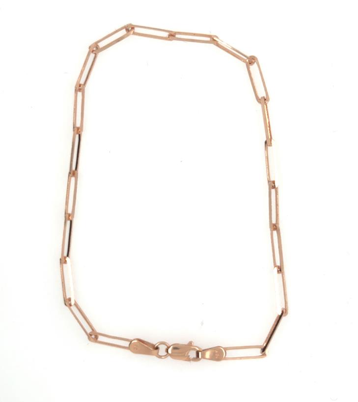 Rose gold paperclip link bracelet with elongated oval links and lobster clasp.