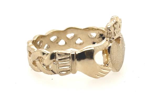 14K yellow gold Claddagh ring with heart, crown, and hands motif band.