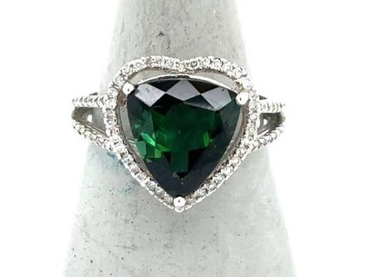 18K White Gold Green Tourmaline & Diamond Ring