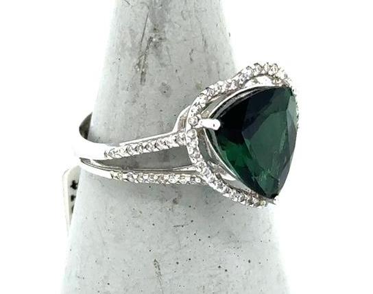 18K White Gold Green Tourmaline & Diamond Ring