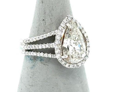 18K White Gold Pear Diamond Halo Engagement Ring 2.67ct