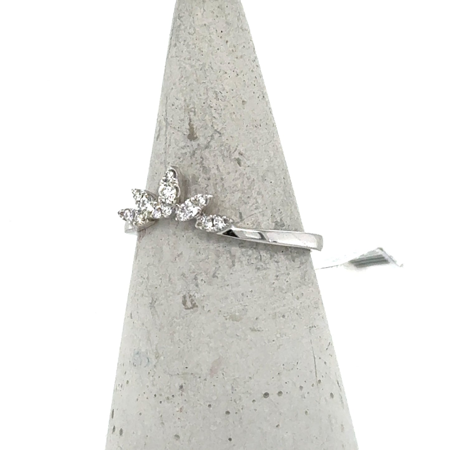 14K White Gold Diamond Crown Wedding Band Ring - Size 6.5