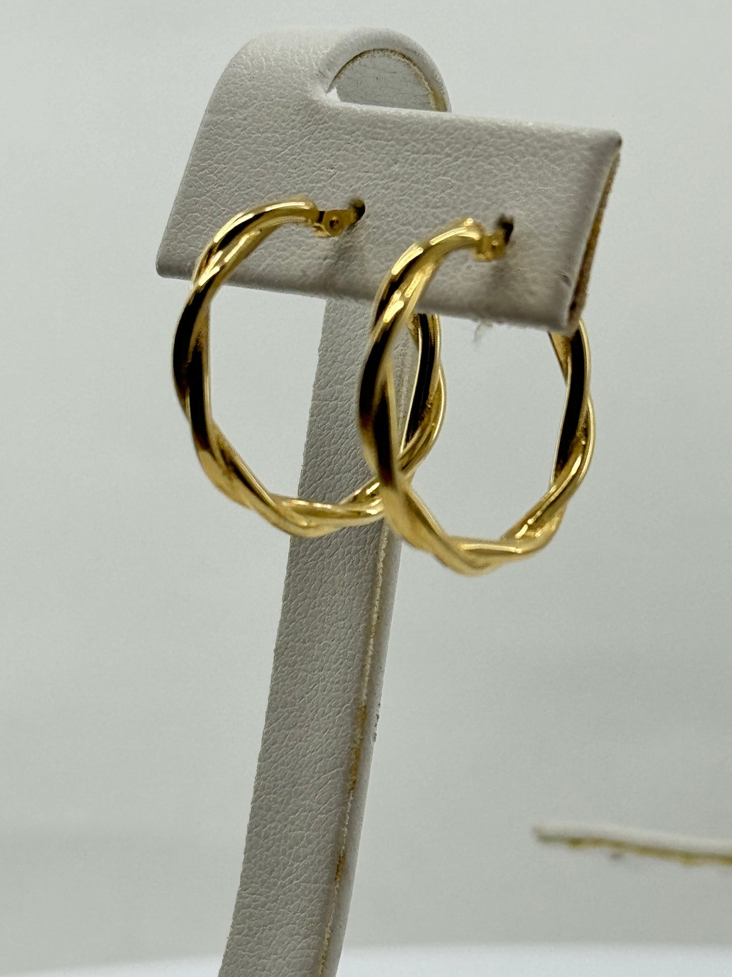 14K Yellow Gold Hoop Earrings