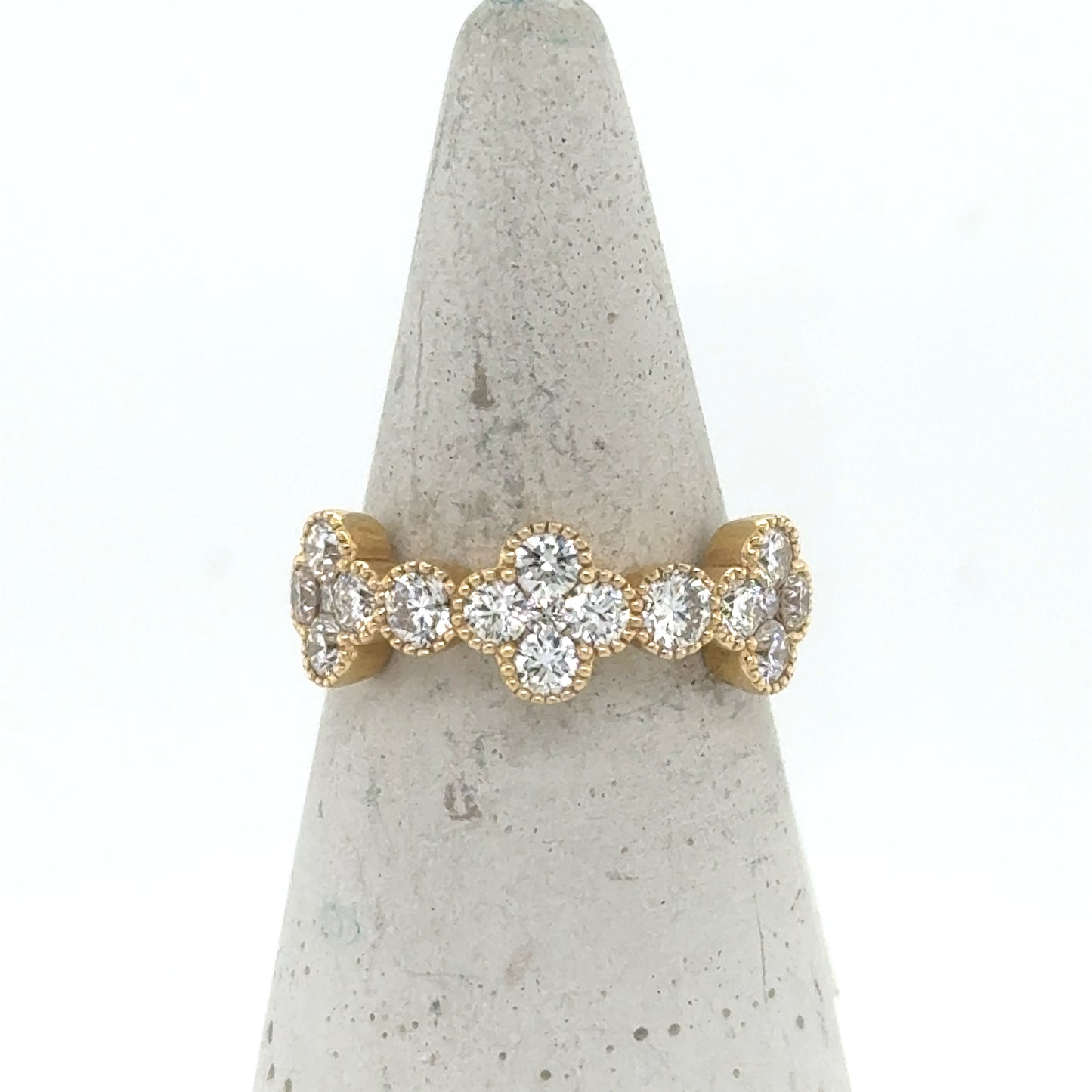 14K Yellow Gold Diamond Clover Band