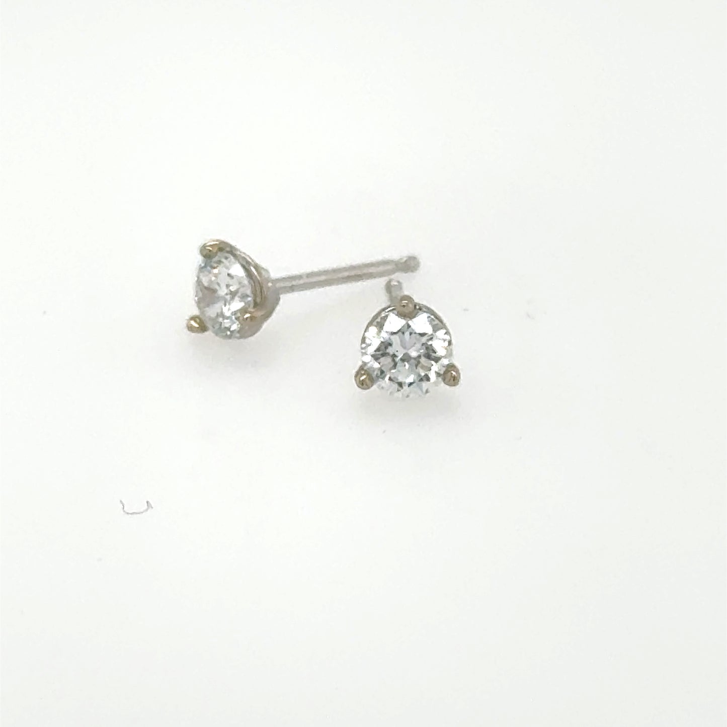 14K White Gold 0.48ctw Lab Grown Diamond Stud Earrings