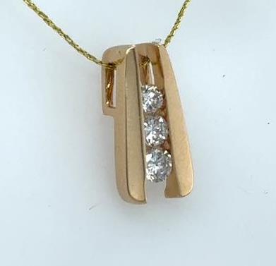 14K Yellow Gold Diamond Pendant - 0.53ctw Round Brilliant Cut